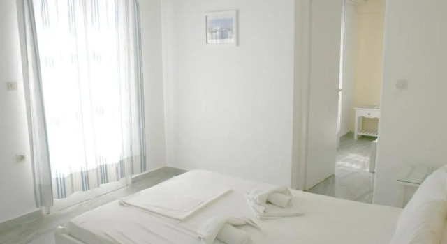 Nicos Studios & Apartments