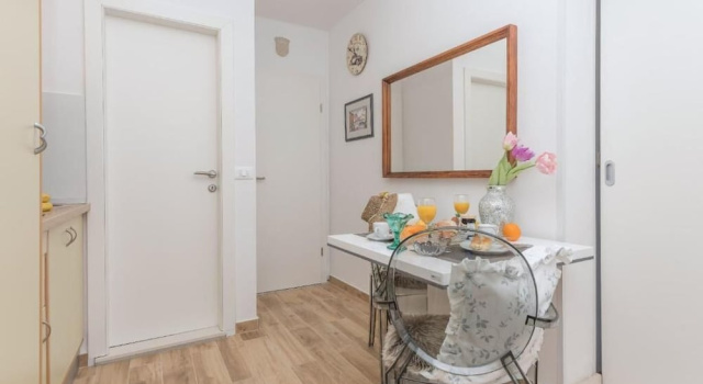 Apartments Maria, Забронировать Апартаменты/квартира Апартаменты Макарска, рядом с Францисканский монастырь, Апартаменты/квартира