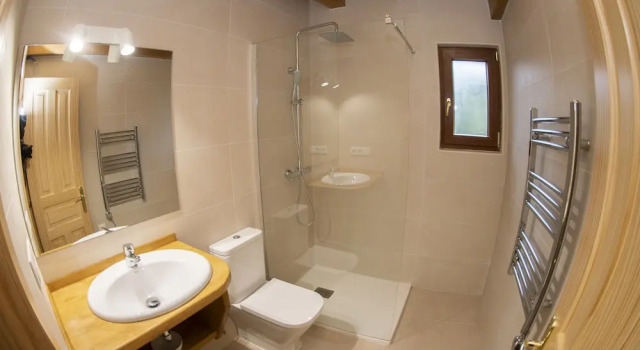 Кровать в общем номере Дуплекс с видом на парк Apartamentos Los Picos de Europa