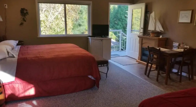 Hummingbird Guesthouse, Prenota Hotel Port Alberni 