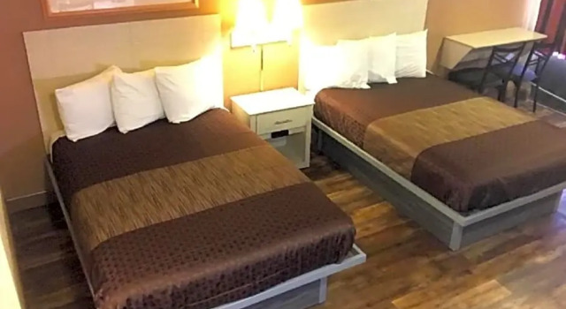 Четырёхместный номер Standard River Valley Motor Inn