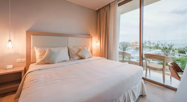 Семейный люкс с балконом FLC Luxury Hotel Samson