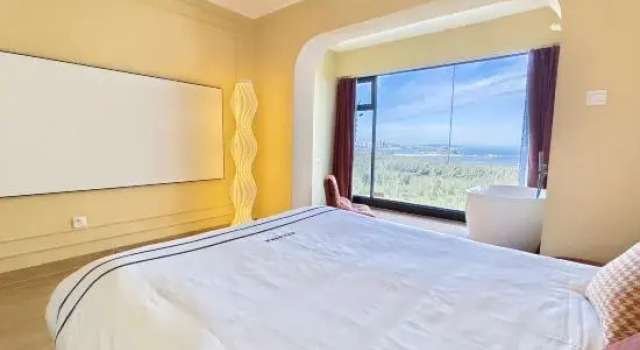 Двухместный люкс с видом на море Dongshan Langlilang Homestay (Jinluan Bay)