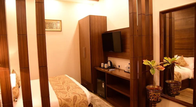 Hotel Maharaja, Забронировать Отель Рохтак штат Харьяна