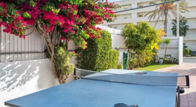 Mira Mar Galé 440m from the Beach, Rezerwuj Hotel Hotele w Galé z parkingiem, Parking