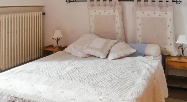 Villa With 4 Bedrooms in Althen-des-paluds, With Private Pool, Terrace, Забронировать Вилла Виллы Овернь-Рона-Альпы, Вилла