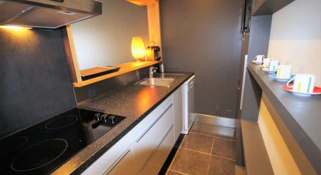 Modern Apartment 1 Bedroom/1 Bathroom in a Palm Beach Area