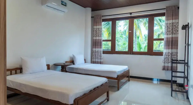 Кровать в общем номере (женский номер) Surf and Zen - Coworking and Coliving Habaraduwa