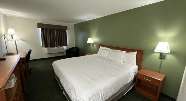 Двухместный номер Standard с балконом Sleep Inn & Suites - Oxford - University Area