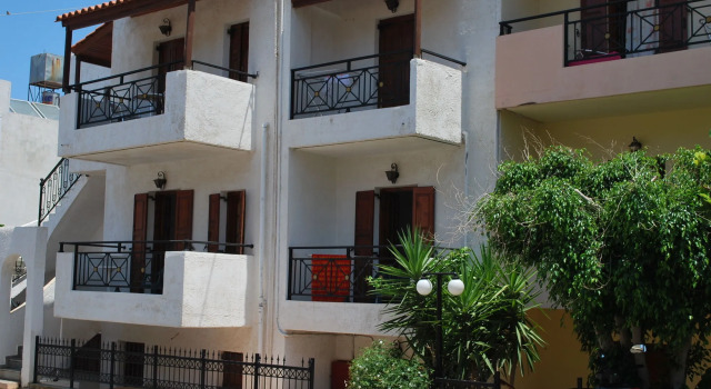 Koula Apartments