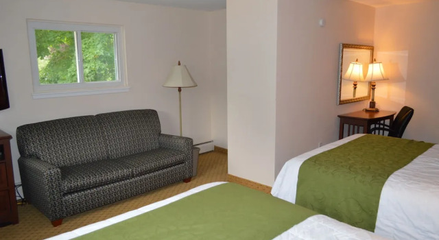 Monnie Lynn Motel, Забронировать Мотель Отели Бей-Сити с парковкой, Парковка