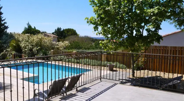 Villa Pergola, Book Villa Cottages in Le Pouget, Cottage