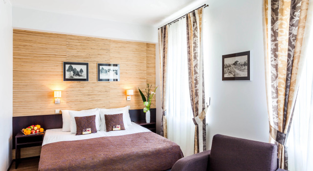 Kreutzwald Hotel Таллин