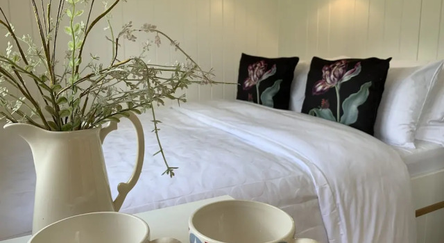 St. Kew Shepherd Huts