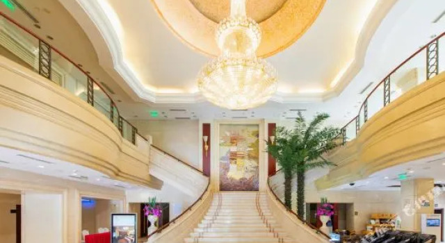 Liaoyang Hotel, Rezerwuj Hotel Hotele w Liaoyang z parkingiem, Parking
