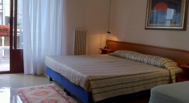 Семейный номер Standard с балконом Hotel Europa