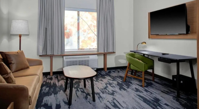 Номер Deluxe Fairfield Inn & Suites by Marriott Roanoke Salem