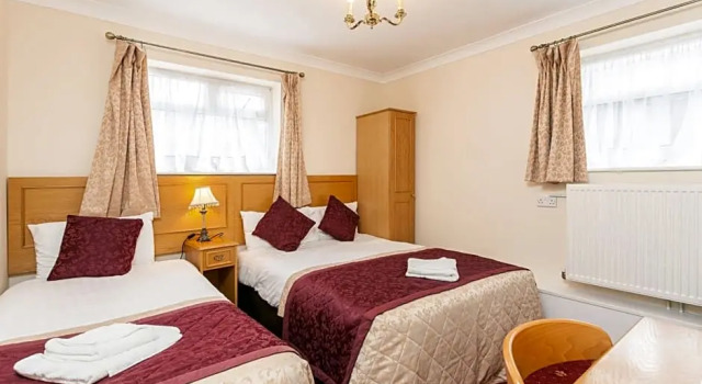 Номер Standard Roseview Alexandra Palace Hotel