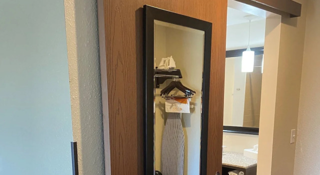 Cobblestone Hotel & Suites Connellsville, Buchen Sie Hotel Connellsville 