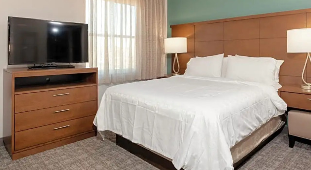 Шестиместный люкс с 2 комнатами Staybridge Suites Phoenix East - Gilbert by IHG