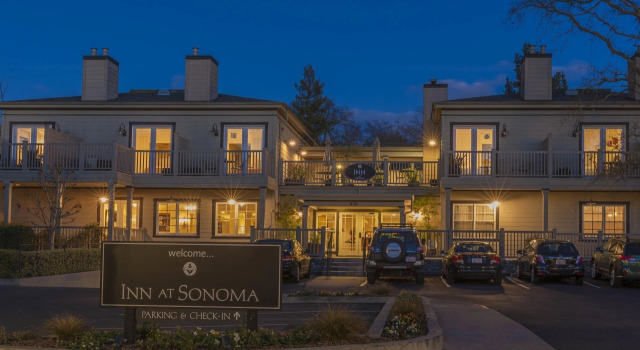 Inn at Sonoma, A Four Sisters Inn, Забронировать Отель Сонома Wine Country - Northern California, рядом с Туристическое бюро округа Сонома-Вэлли