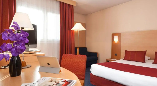 Номер Superior Hôtel Forest Hill Meudon Velizy
