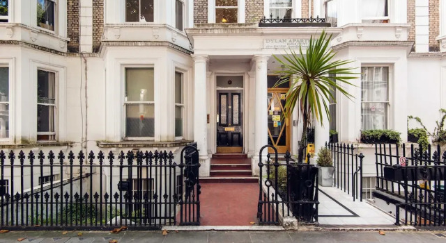 Bright and spacious 2 bed apartment 5 mins away from Earl's Court stat