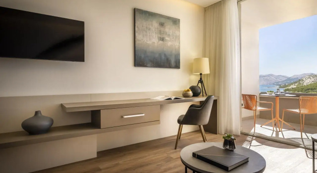 Номер Deluxe с балконом и с частичным видом на море Aminess Laurel Khalani Hotel