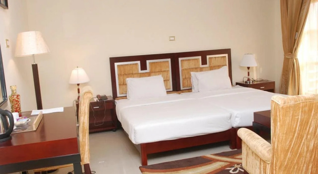 Gombe Jewel Hotel, Buchen Sie Hotel Wuse AbujaMun