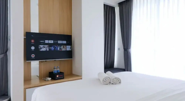 Best Deal Studio Room With Private Jaccuzi At Art Deco Apartment
