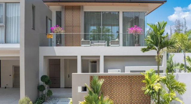 GRAND VIEW Residences Villa with Pool
