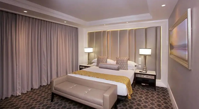 Двухместный Sandton Sun Suite Sandton Sun and Towers