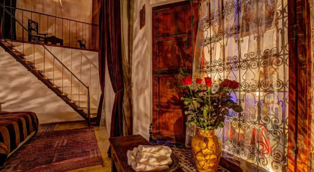 Camera Superior Riad Almaz