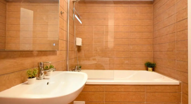Апартаменты SUGAR RUSH - Modern 1BR Apt with Balcony