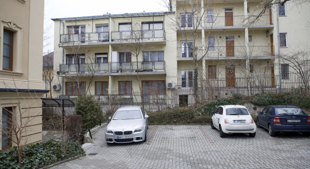Gold Apartments