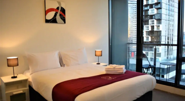 Royal Stays Apartments - Whiteman St, Забронировать Апартаменты/квартира Отели Мельбурна с бассейном, рядом с Пристань для яхт «Е», Бассейн
