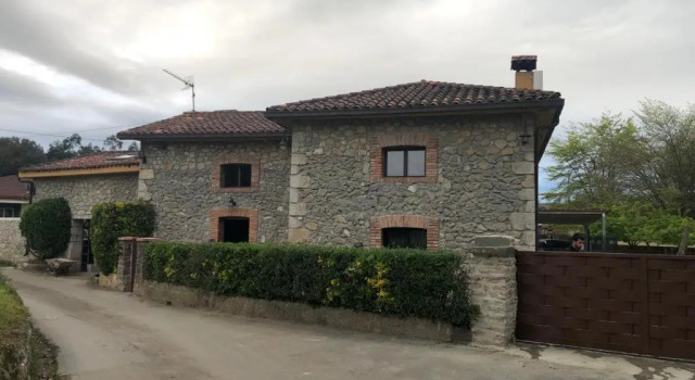 Коттедж Santa Barbora, casa a 3 km de la playa