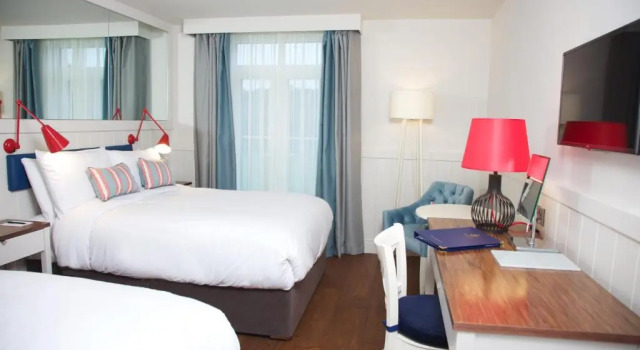Семейный номер Standard Waterfront Hotel Dungloe