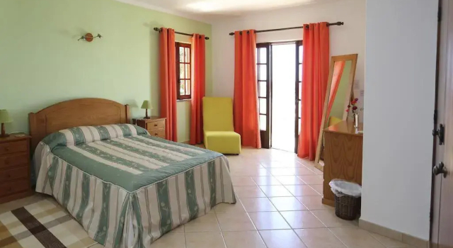 2 Br Condo Near Beach Sleeps 5 - Ava 1125, Boek Hotel Albufeira Albufeira