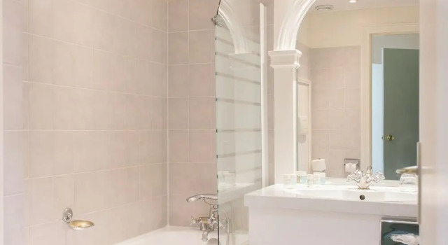 Номер Deluxe Château Golf des Sept Tours