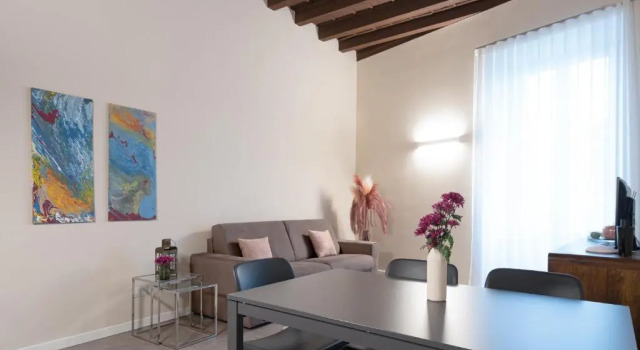 Апартаменты REGO APARTMENTS SAN TOMASO - Boutique Aparthotel with some off-site apartments in a Charming Historic District close to Upper Town