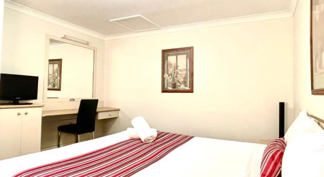 Апартаменты Golfview Motor Inn