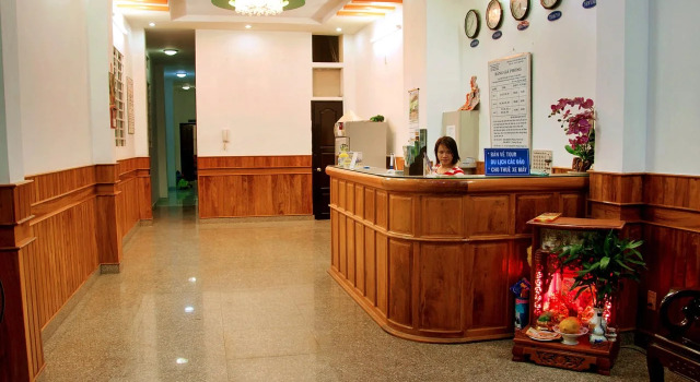 Queen Hotel