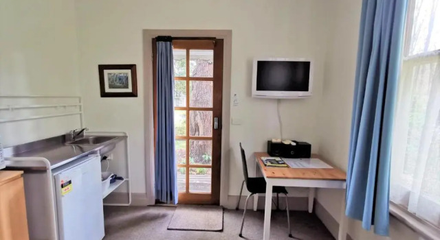 Студия Elm Lodge Bright