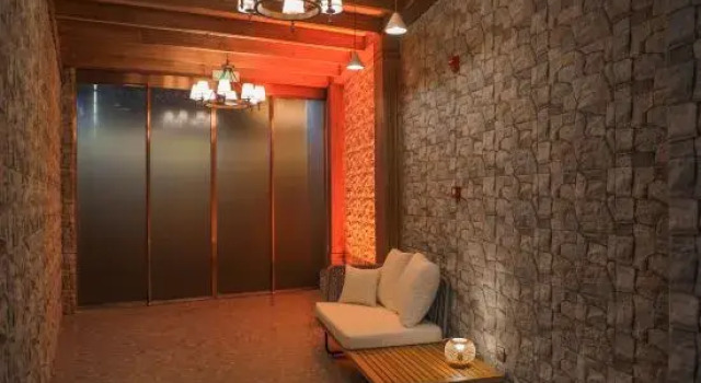 Lang Zhuo Ning Cang Homestay, Varaa Hotelli Litang Sichuan