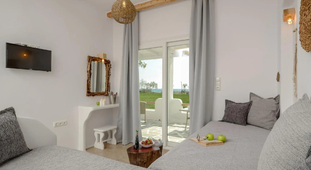 Glaronissi Beach, Забронировать Гостевой дом Отели Агия Анна с бассейном, Бассейн
