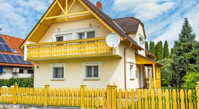Balaton H467, Prenota Hotel Balatonmáriafürdő 