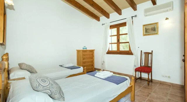 Вилла с 3 комнатами с балконом и с видом на горы Owl Booking Villa Romeu - 10 Min Walk to the Old Town