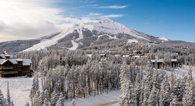 #9 Wildwood 4 Bedroom Townhouse by Moonlight Basin Lodging, Buchen Sie Ferienhaus Big Sky Montana