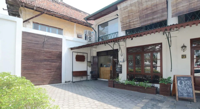 Airy Stasiun Semarang Tawang Letjen Suprapto 44